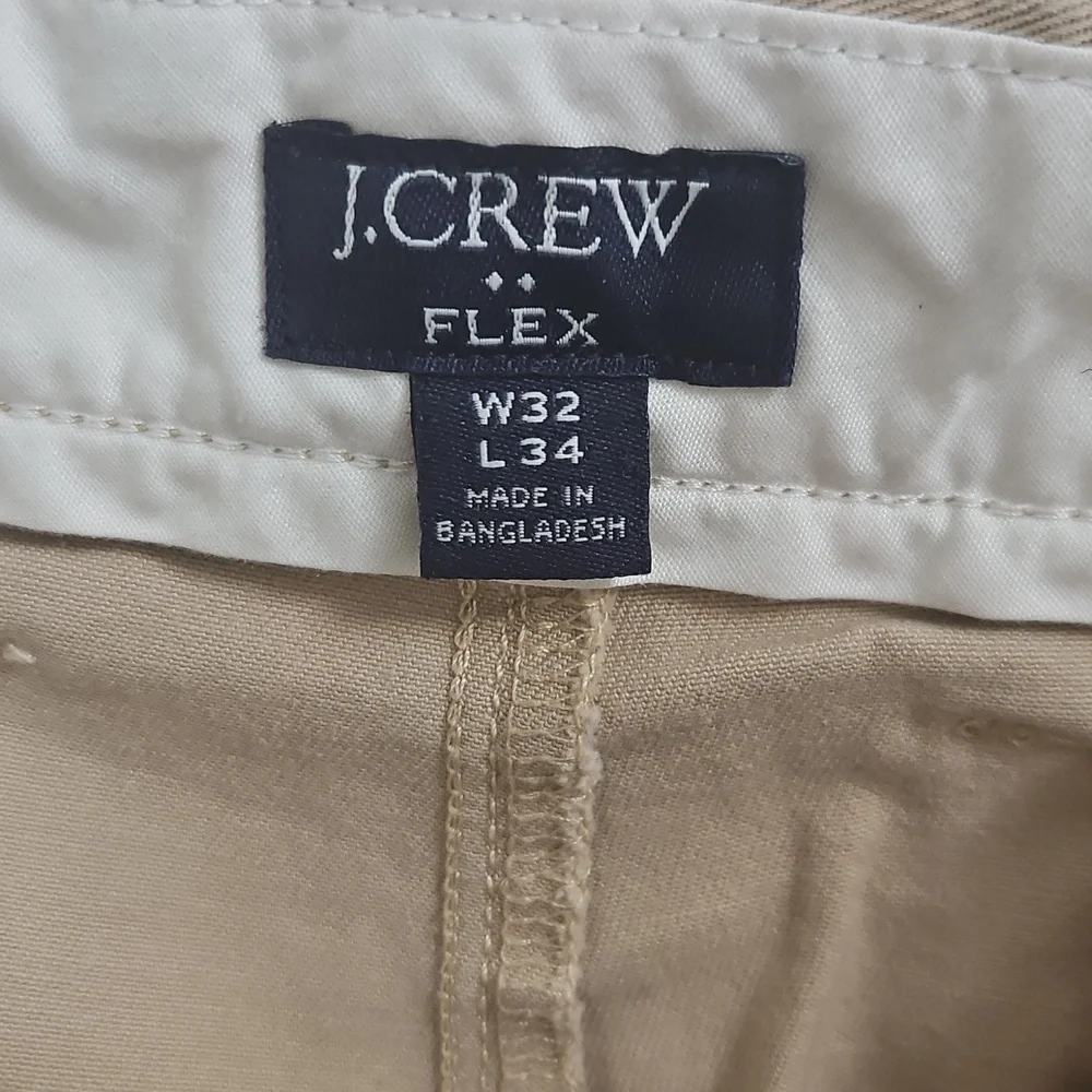 J. Crew Straight Fit Flex‎ Straight Khaki Chino Pant